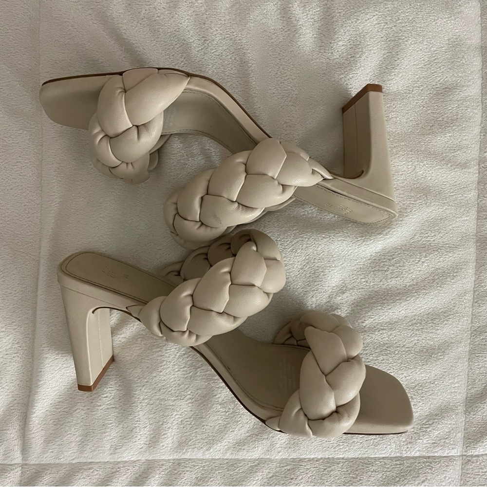 H&M Beige Heels - Picture 2 of 4